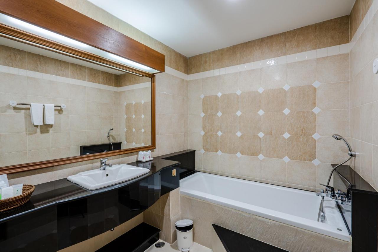 Whitehouse Condotel Pattaya Exteriér fotografie