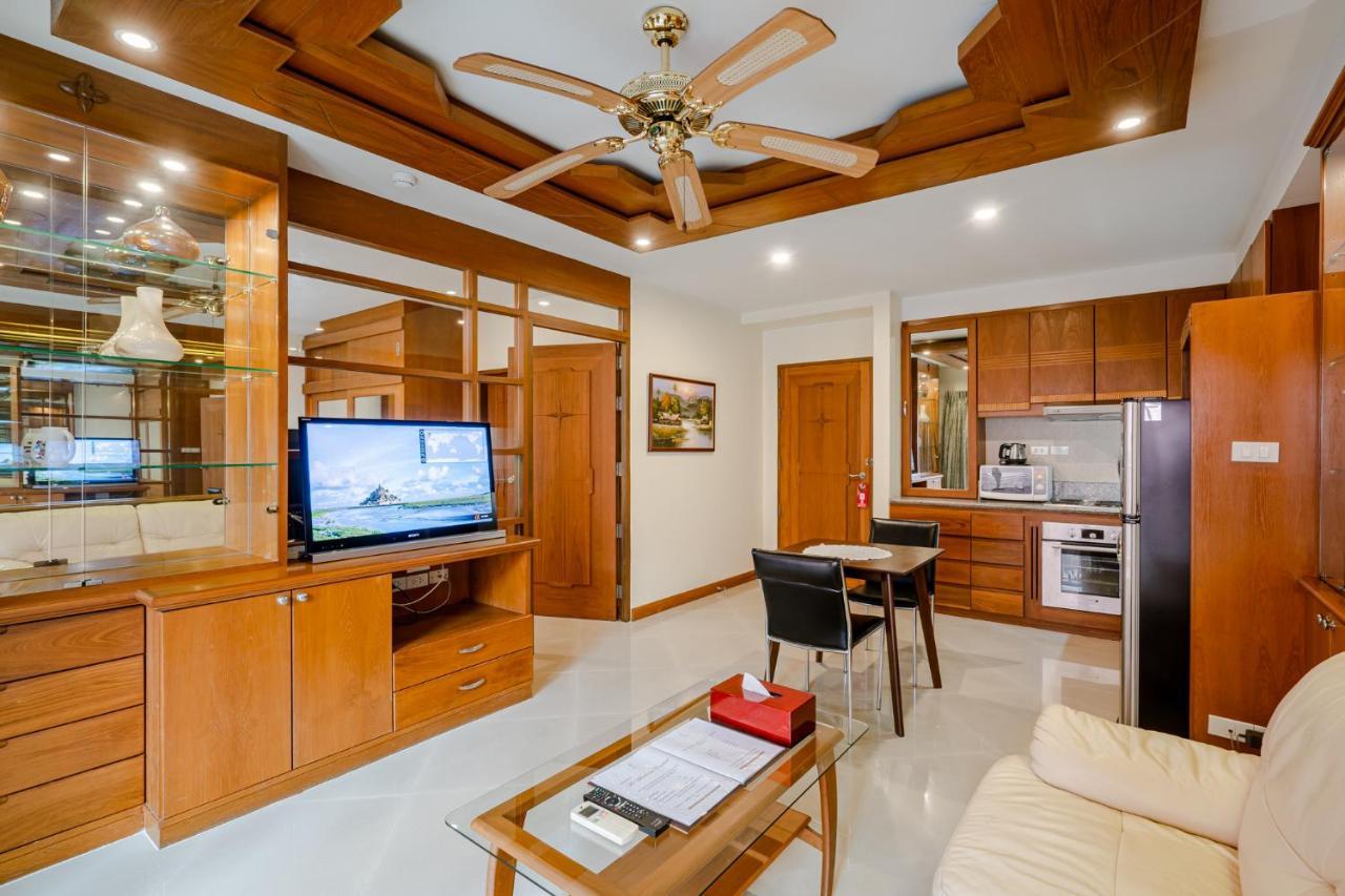 Whitehouse Condotel Pattaya Exteriér fotografie