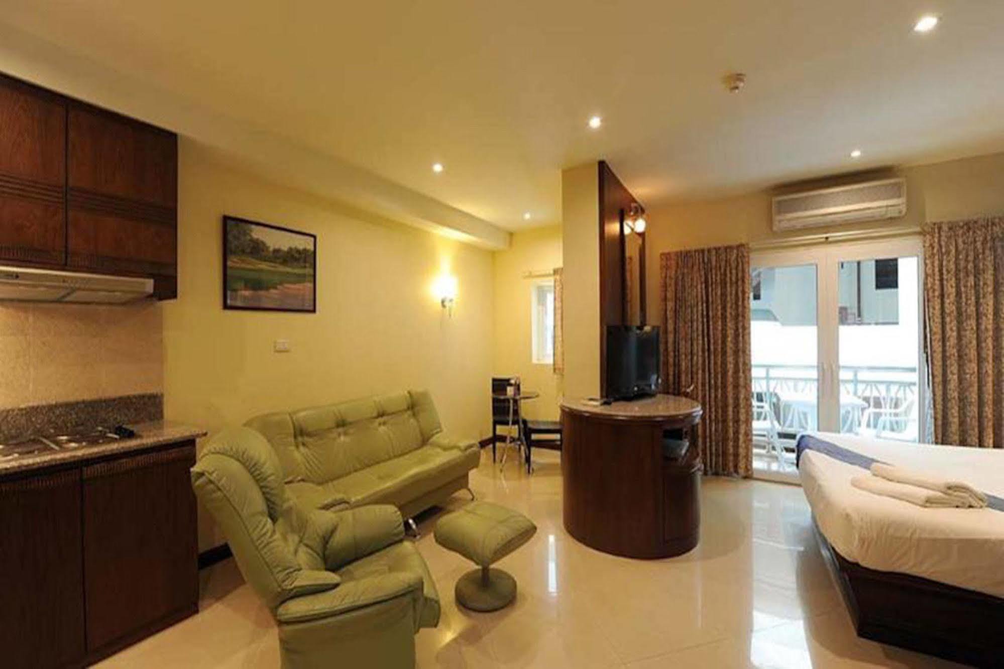 Whitehouse Condotel Pattaya Exteriér fotografie