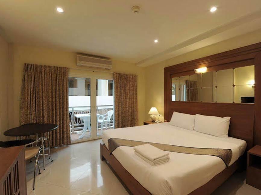 Whitehouse Condotel Pattaya Exteriér fotografie